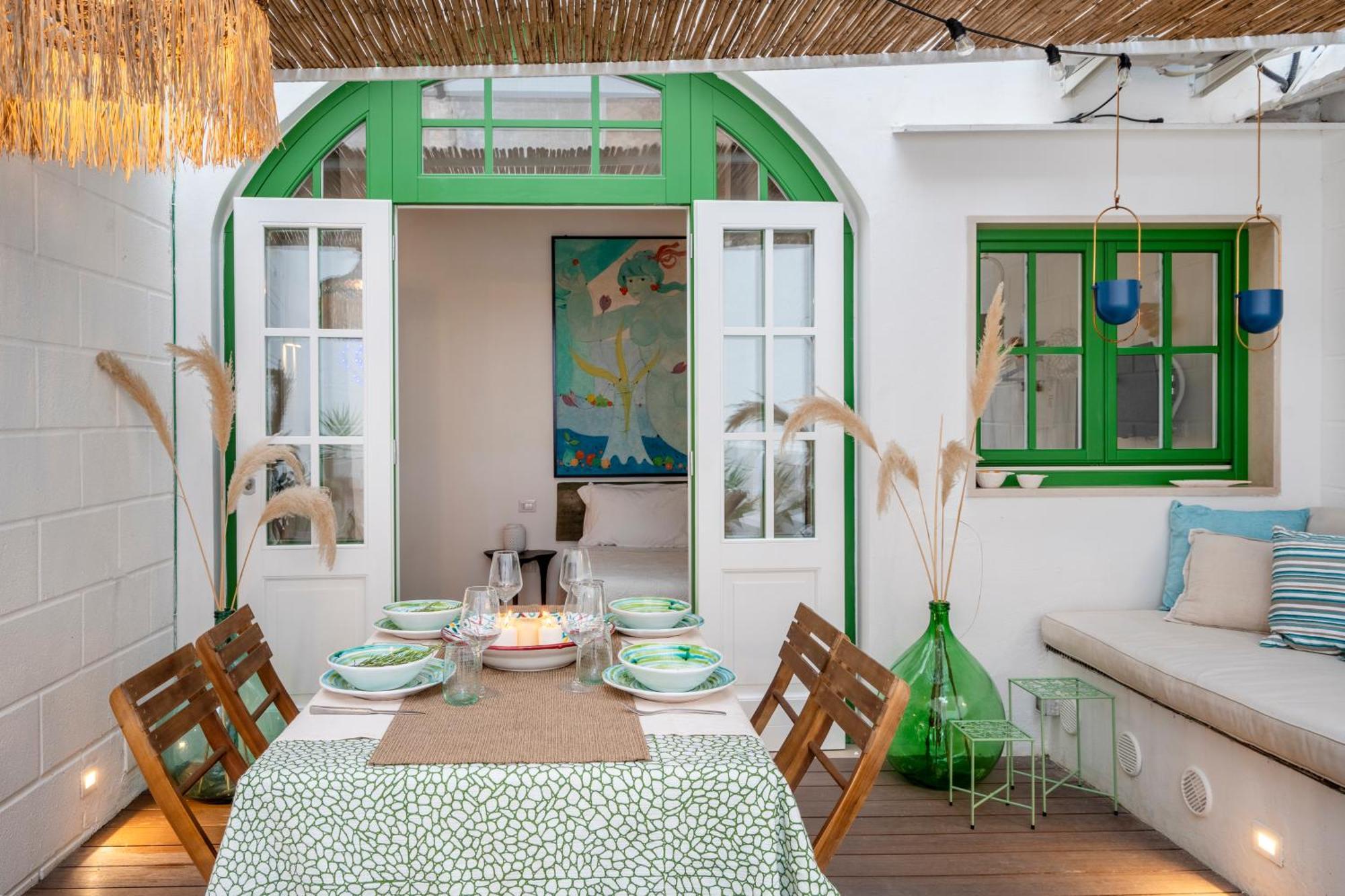 מונופולי Dimora Sardaro Luxury Suites מראה חיצוני תמונה